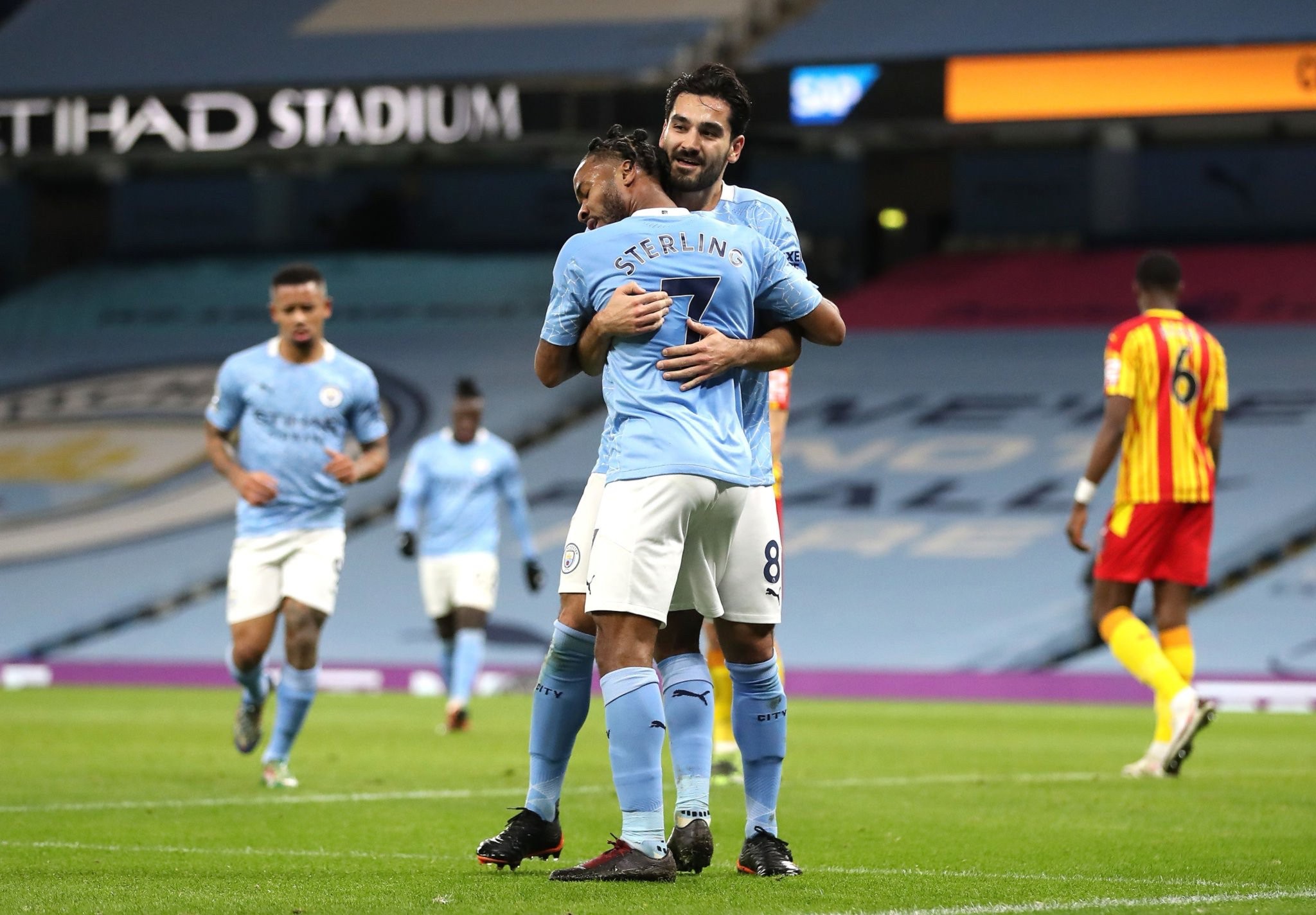 对这些球员 对这些球员